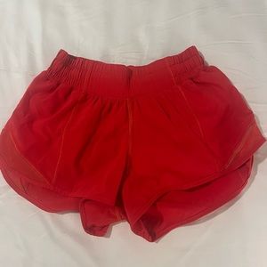 red hotty hot lululemon shorts size 2 2.5 inch